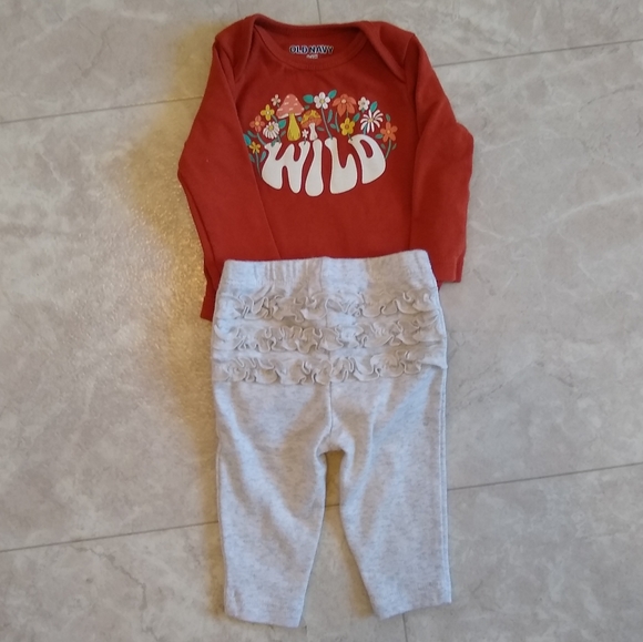 Fall baby clothes bundle - Picture 6 of 7